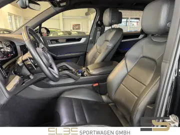 PORSCHE Cayenne PANORAMA BOSE MATRIX LED PASM 1. Hand