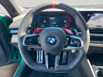 BMW M5 xDrive