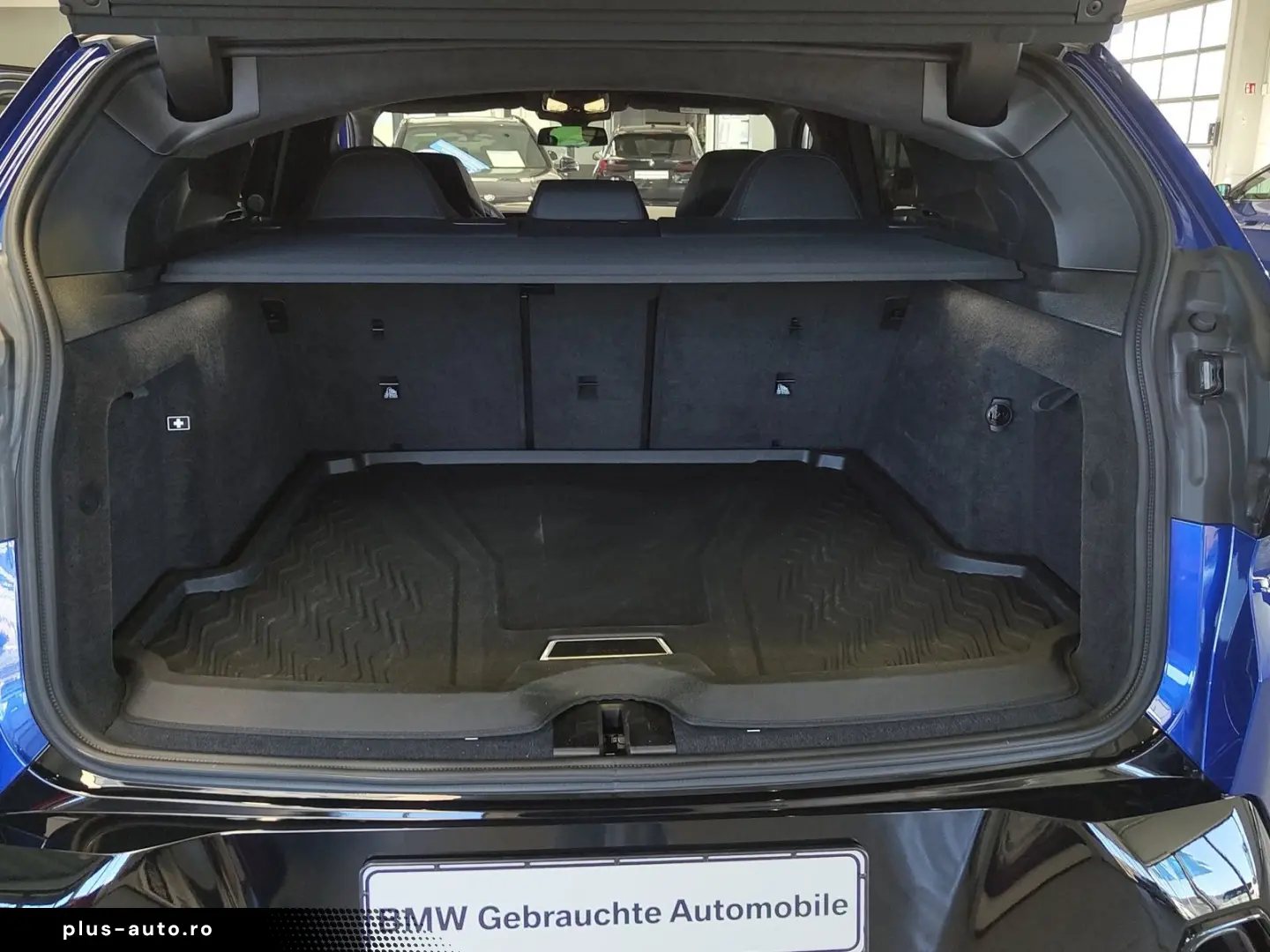 BMW XM AHK B&W M Drivers