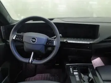 OPEL Astra ST Ultimate
