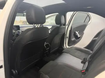 MERCEDES-BENZ A 250 e AMG LINE PANO HEAD 360 WIDE ACC 19Z