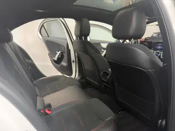 MERCEDES-BENZ A 250 e AMG LINE PANO HEAD 360 WIDE ACC 19Z