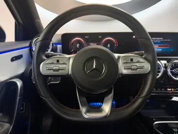 MERCEDES-BENZ A 250 e AMG LINE PANO HEAD 360 WIDE ACC 19Z