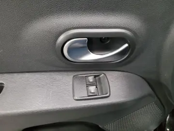 DACIA Lodgy 1.3 TCe 7-Sitze Navi BT SHZ