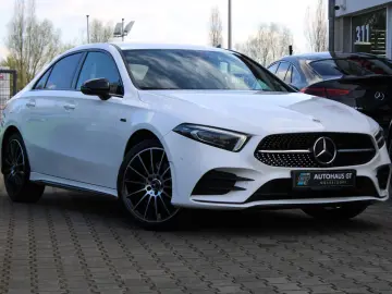 MERCEDES-BENZ A 250e AMG Edition 2020 Night ACC 360 …