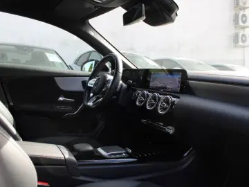 MERCEDES-BENZ A 250e AMG Edition 2020 Night ACC 360 K