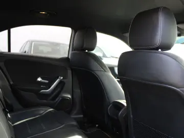 MERCEDES-BENZ A 250e AMG Edition 2020 Night ACC 360 K