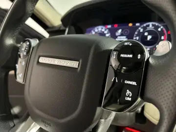 Land Rover Range Rover Sport D300 (SDV6) HSE Dynamic