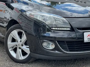 RENAULT MEGANE BOSE