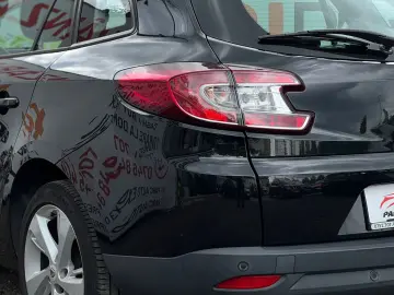 RENAULT MEGANE BOSE