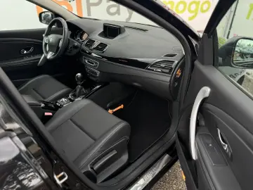 RENAULT MEGANE BOSE