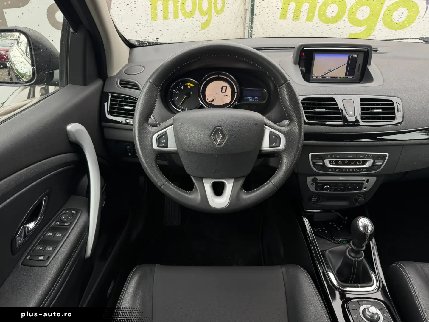 RENAULT MEGANE BOSE
