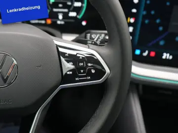 VW Touareg V6 eHybrid Elegance PANO LUFT AHK MATRIX