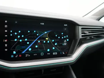 VW Touareg V6 eHybrid Elegance PANO LUFT AHK MATRIX