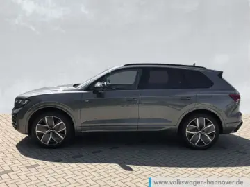 VW Touareg R 3.0 eHybrid 4Motion AHK IQ.LIGHT Leder