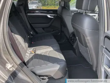 VW Touareg R 3.0 eHybrid 4Motion AHK IQ.LIGHT Leder