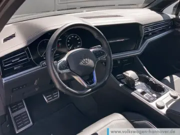 VW Touareg R 3.0 eHybrid 4Motion AHK IQ.LIGHT Leder