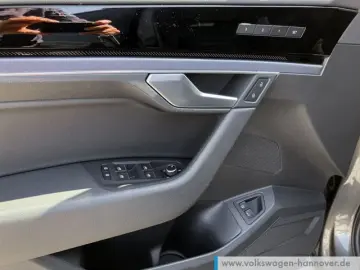 VW Touareg R 3.0 eHybrid 4Motion AHK IQ.LIGHT Leder
