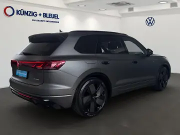 VW Touareg R 3.0TSI eHybrid  LUFT HUD DYNAUDIO