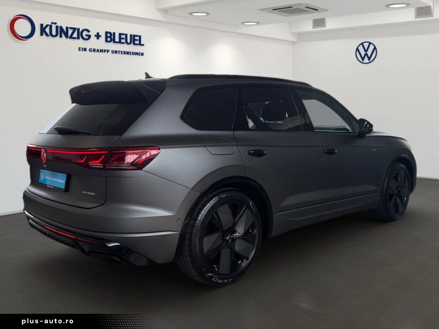 VW Touareg R 3.0TSI eHybrid  LUFT HUD DYNAUDIO