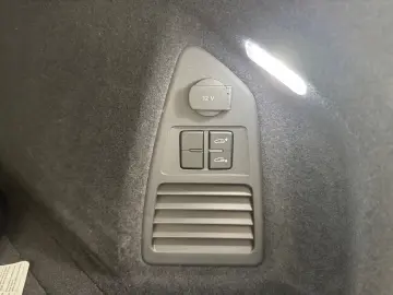 VW Touareg R 3.0TSI eHybrid  LUFT HUD DYNAUDIO