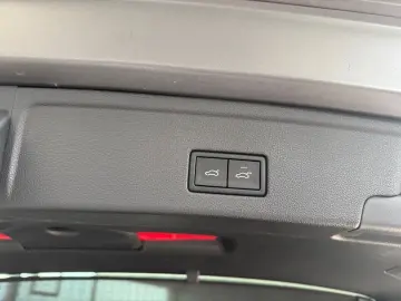 VW Touareg R 3.0TSI eHybrid  LUFT HUD DYNAUDIO