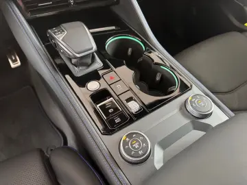 VW Touareg R 3.0TSI eHybrid  LUFT HUD DYNAUDIO