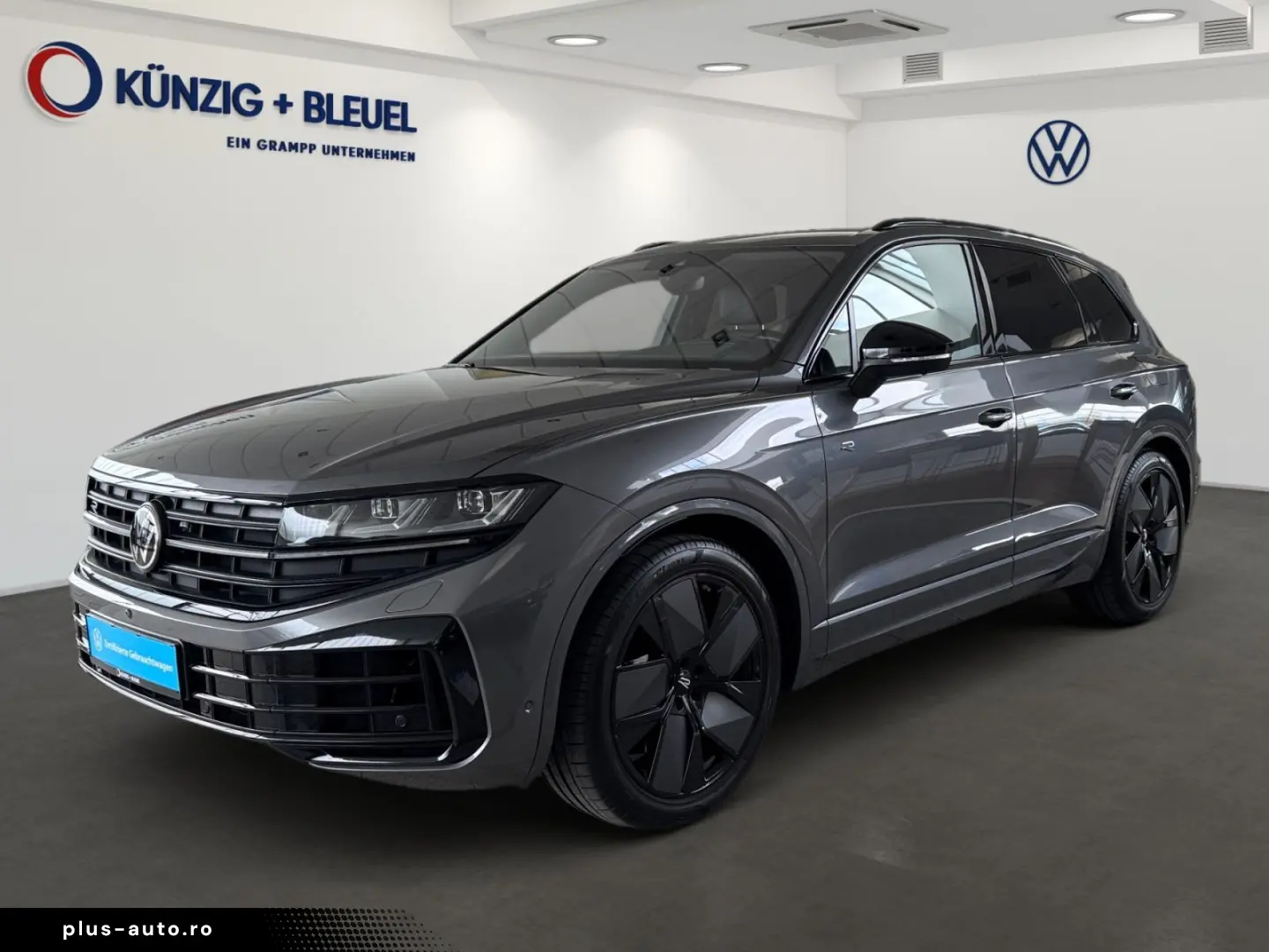 VW Touareg R 3.0TSI eHybrid  KAMERA DYNAUDIO