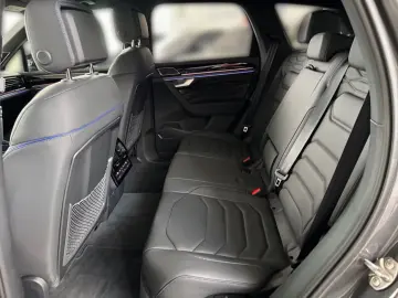 VW Touareg R 3.0TSI eHybrid  KAMERA DYNAUDIO