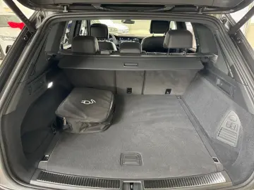 VW Touareg R 3.0TSI eHybrid  KAMERA DYNAUDIO