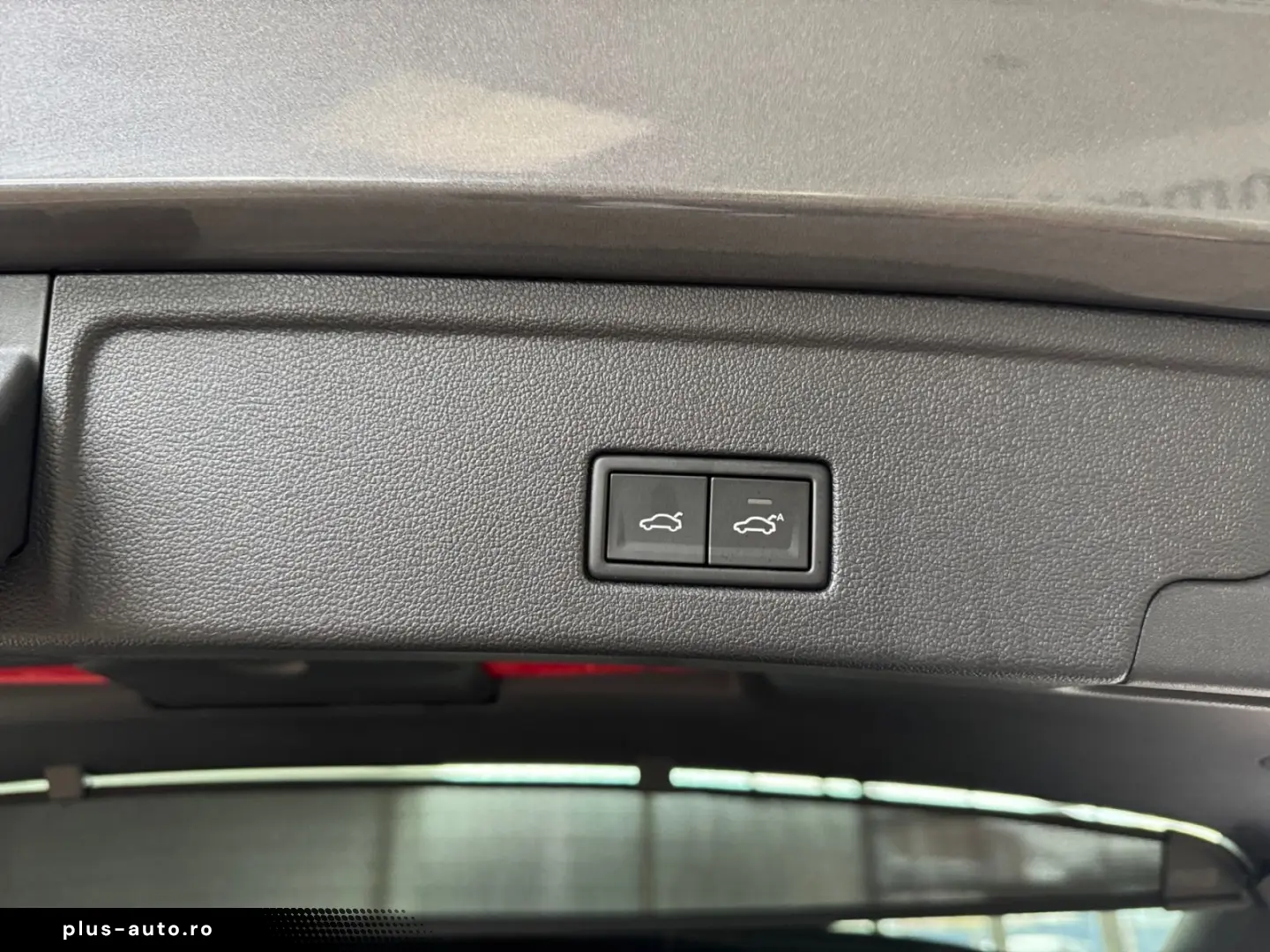 VW Touareg R 3.0TSI eHybrid  KAMERA DYNAUDIO