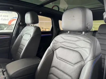 VW Touareg R 3.0TSI eHybrid  KAMERA DYNAUDIO