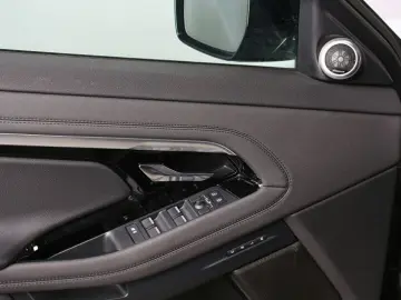 LAND ROVER Range Rover Evoque 2.0 R-Dynamic SE D200