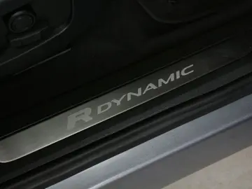 LAND ROVER Range Rover Evoque 2.0 R-Dynamic SE D200