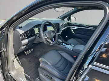VW Touareg 4Motion R V6 3.0 TSI ACC PDCv h SHZ LED