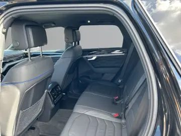 VW Touareg 4Motion R V6 3.0 TSI ACC PDCv h SHZ LED