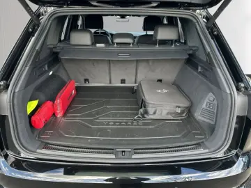 VW Touareg 4Motion R V6 3.0 TSI ACC PDCv h SHZ LED