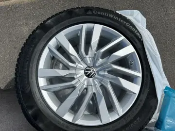 VW Touareg 4Motion R V6 3.0 TSI ACC PDCv h SHZ LED