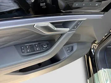 VW Touareg R V6 eHybrid 4MO AHK LUFT NAV LEDER 360