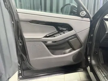LAND ROVER Range Rover Evoque Dynamic SE  AHK MERIDIAN 360