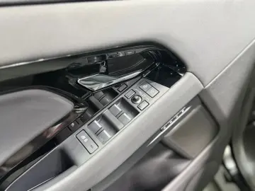 LAND ROVER Range Rover Evoque Dynamic SE  AHK MERIDIAN 360