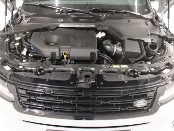 LAND ROVER Range Rover Evoque D200 Dynamic SE Pano Black Pa