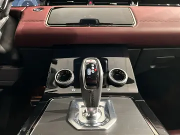 LAND ROVER Range Rover Evoque D200 Autobiography