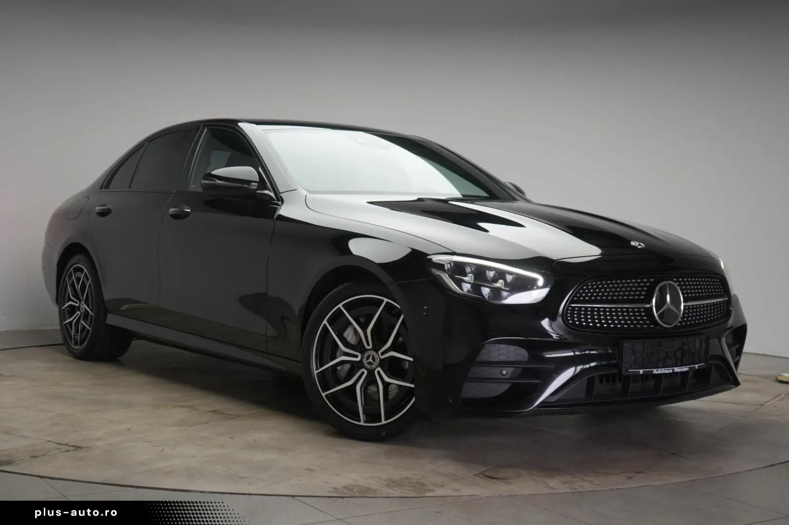 MERCEDES-BENZ E 300 de 9G-Tronic AMG