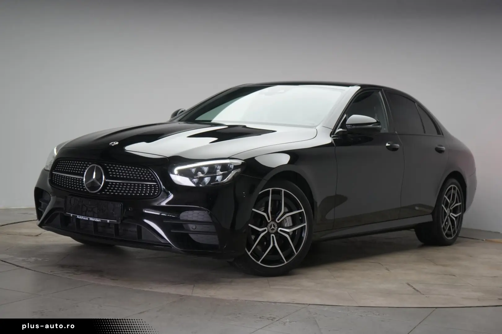 MERCEDES-BENZ E 300 de 9G-Tronic AMG