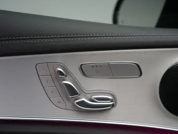 MERCEDES-BENZ E 300 de 9G-Tronic AMG