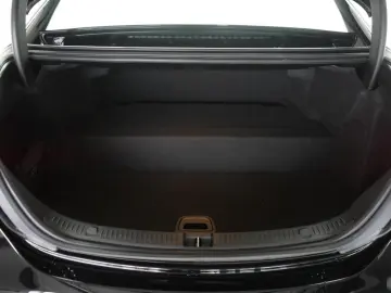 MERCEDES-BENZ E 300 de 9G-Tronic AMG