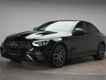 MERCEDES-BENZ E 300 de 9G-Tronic AMG