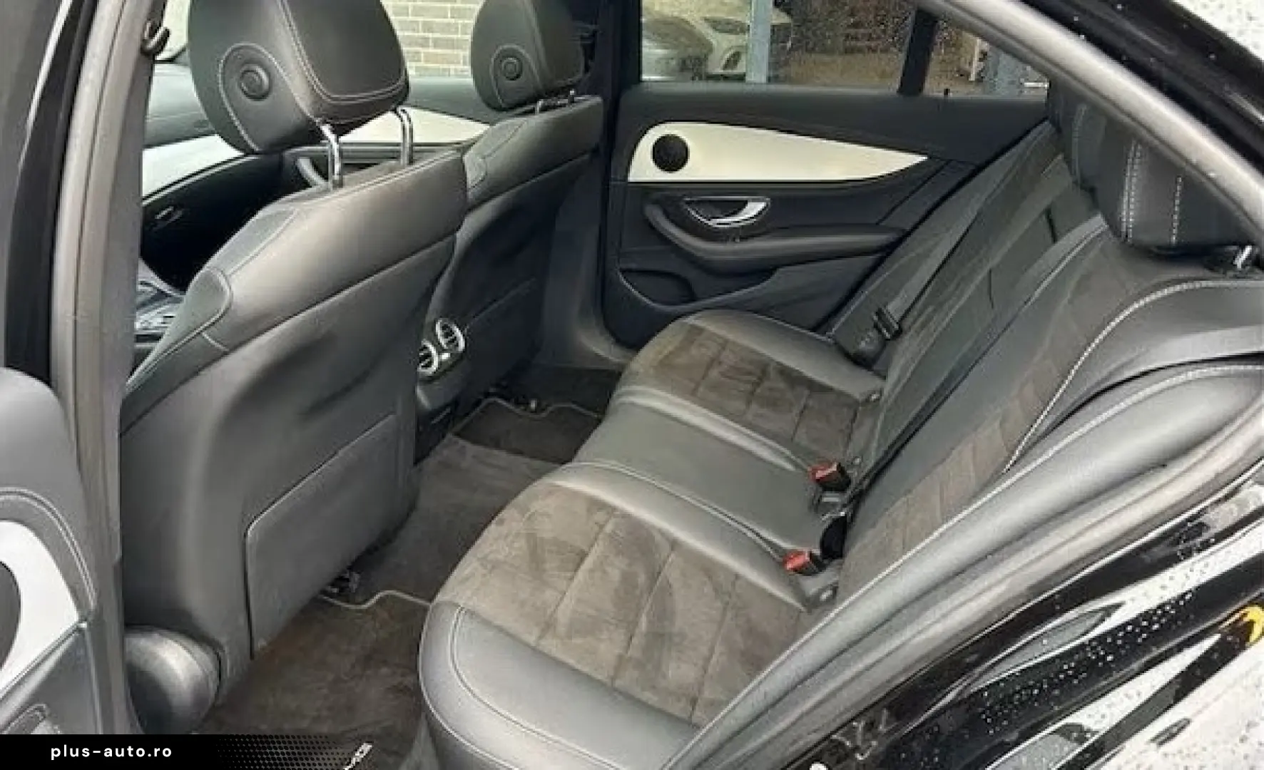MERCEDES-BENZ E 300 e AMG Line