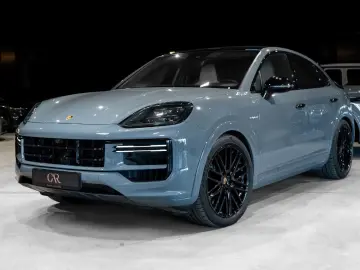 PORSCHE Cayenne Coupe Turbo E-Hybrid HD Matrix 360
